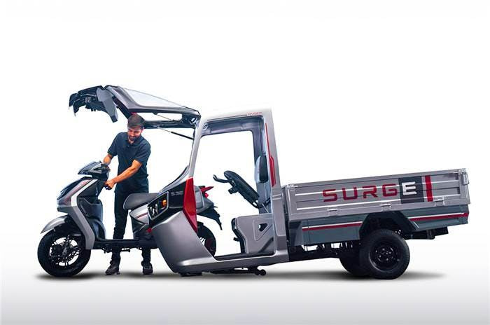 Xe lai e-scooter/ba bánh S32 của Surge ra mắt, hứa hẹn bùng nổ thị trường