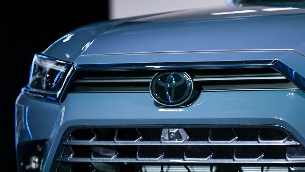 Toyota công bố bước tiến lớn trong việc đạt được công nghệ pin EV 'Holy Grail'