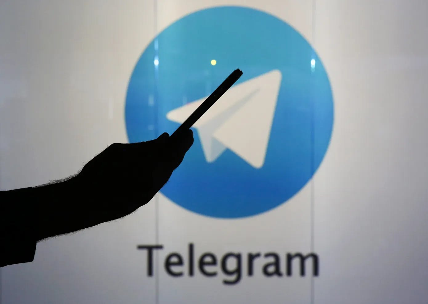  Telegram vươn mình thành siêu ứng dụng, theo bước chân WeChat